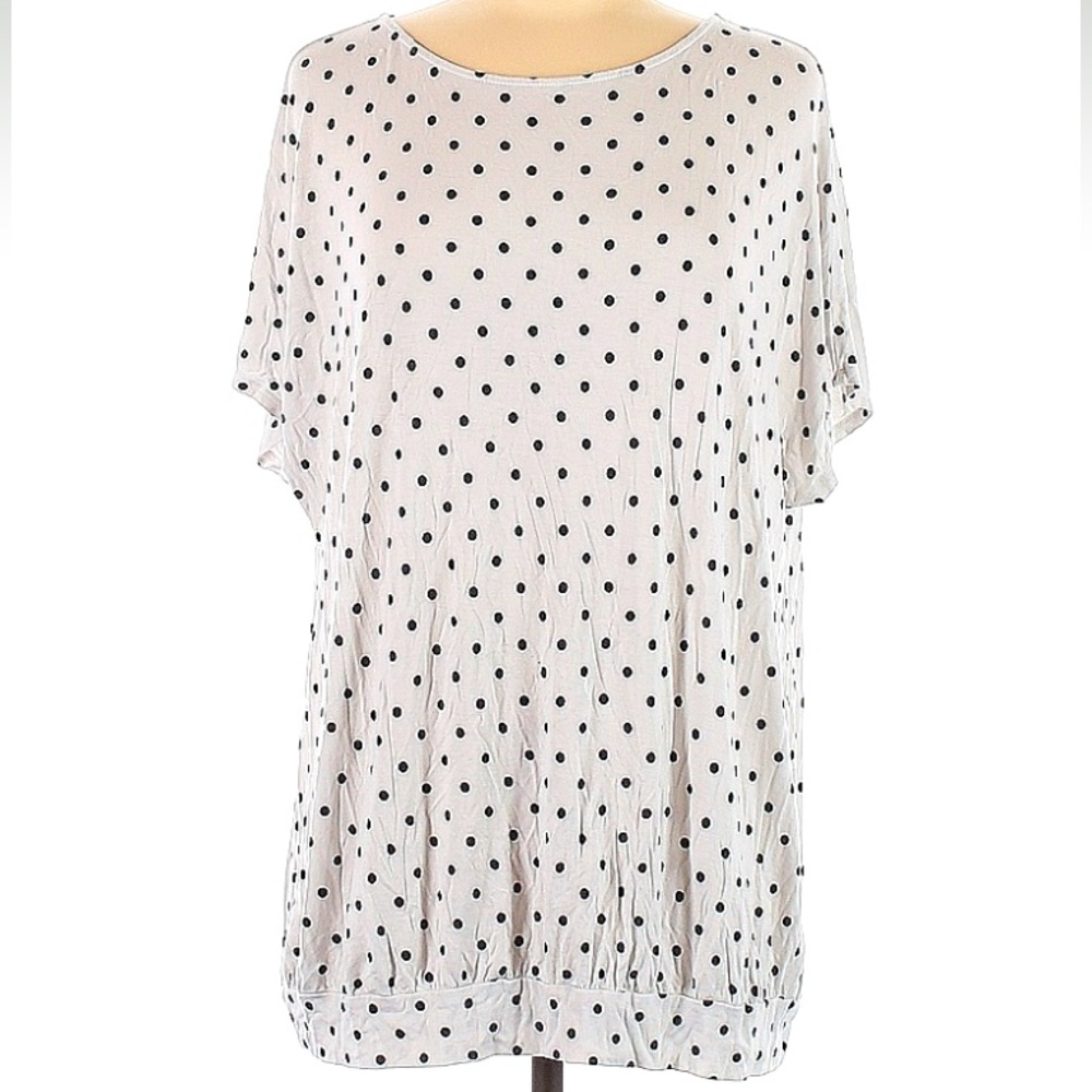 Lane Bryant polka dot t shirt - size 14/16 plus size